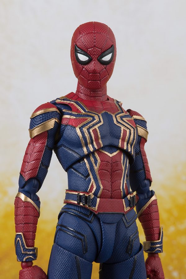 BANDAI AIW IRON SPIDER & TAMASHII STAGE SHF - immagine 2