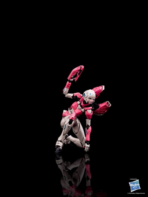 FLAME TOYS TRANSFORMERS ARCEE MODEL KIT - immagine 3