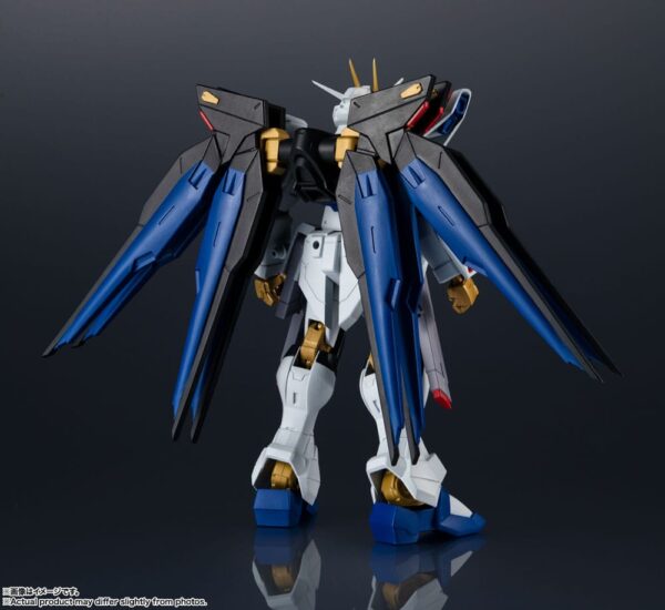 BANDAI GUNDAM UNIVERSE ZGMF-X20A Strike Freedom Gundam 15 cm - immagine 3