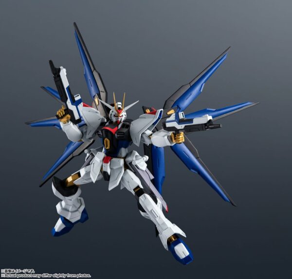 BANDAI GUNDAM UNIVERSE ZGMF-X20A Strike Freedom Gundam 15 cm - immagine 5