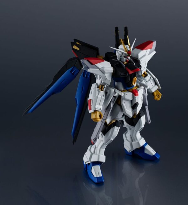 BANDAI GUNDAM UNIVERSE ZGMF/A-262B Strike Freedom Gundam Type II 15 cm - immagine 3