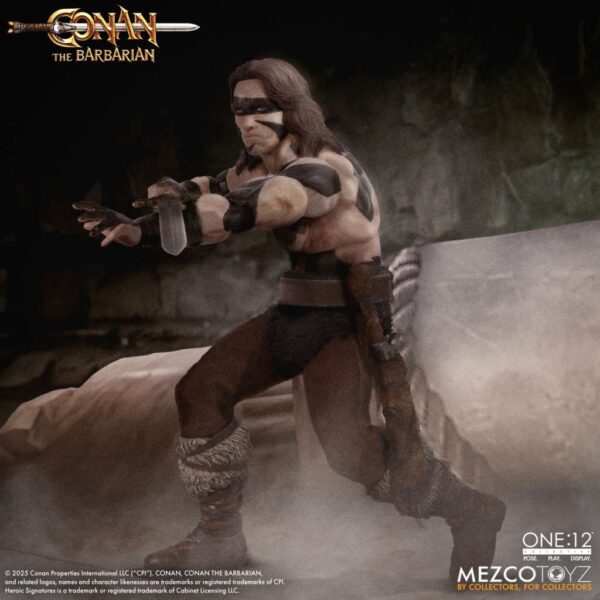 MEZCO Conan the Barbarian Action Figure 1/12 - Conan (1982) 16 cm - immagine 3